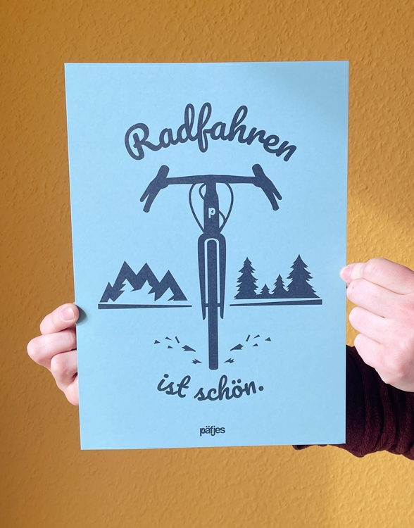 päfjes - Radfahren ist schön / Gravel - Poster A4 - Blau