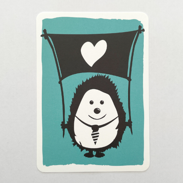 päfjes - Igel Ingo & die Herzfahne - A6 Postkarte - Mint