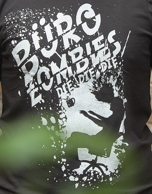 Preview: päfjes - Büro Zombie - Fair Wear Männer T-Shirt - Black