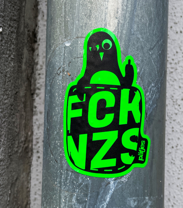 Preview: päfjes - Pinguin Paul mag keine Nzs - Neon Sticker