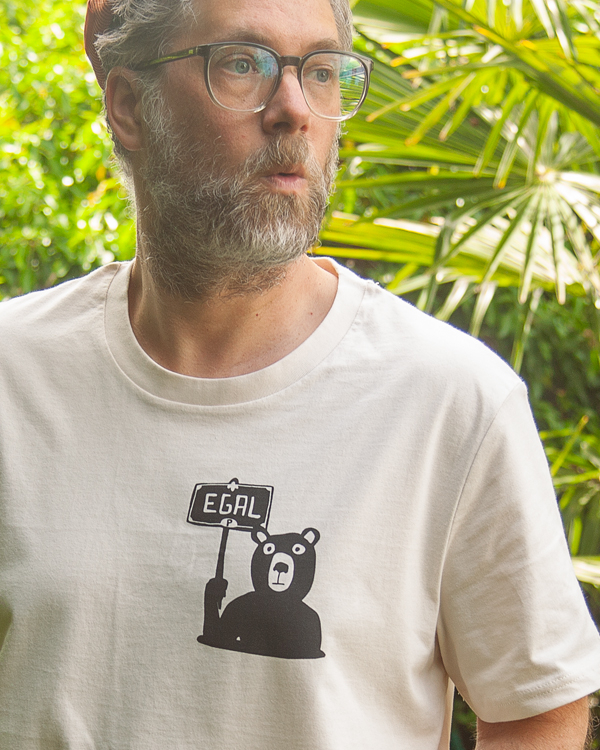 päfjes - Dem Bär ist es EGAL! Dir auch?  - Fair Wear Männer Unisex Bio T-Shirt Siebdruck