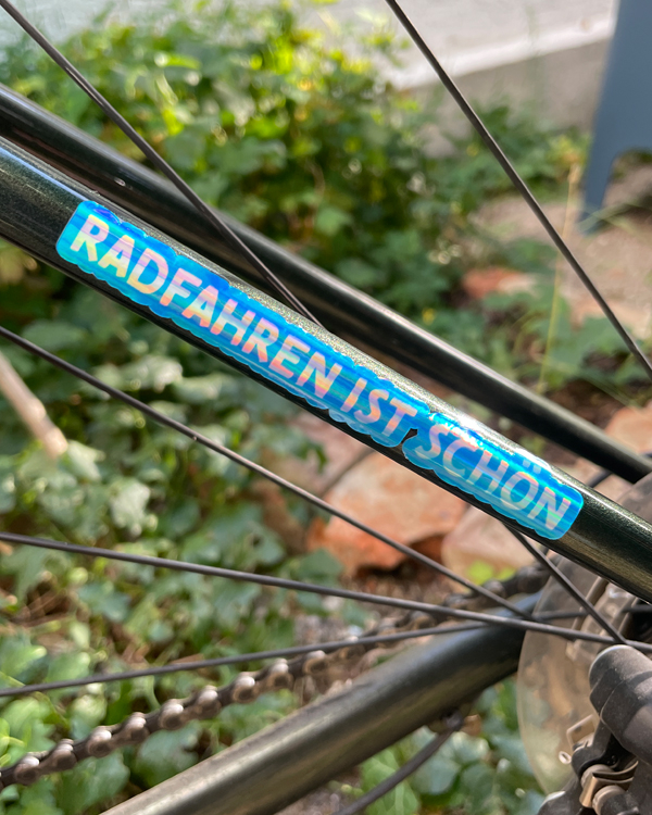 Radfahren Sticker | Radfahren ist schön Irisierend / Hologramm Sticker | päfjes